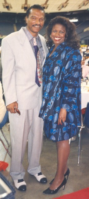 Billy Dee Williams & Jackie Sunshine Smith at Indiana Black Expo Indianapolis.jpg