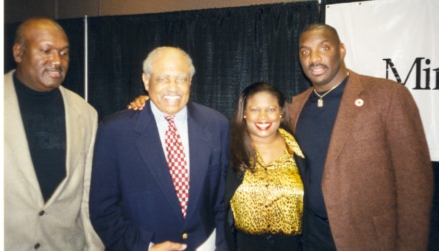 James Harris, Eddie Robinson, Jackie Smith, Doug Williams at Bayou Classic New Orleans.jpg