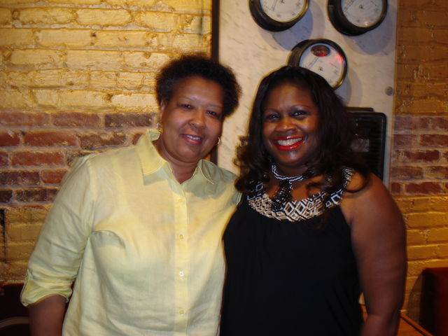 IBF President Marian Muhammad and Jackie Sunshine Smith at Boswell vs Greenberg ATL.JPG