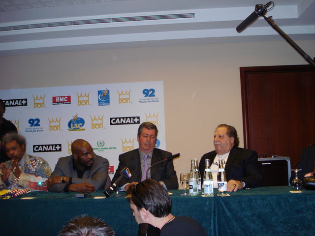 Don King with Mormeck Mayor Balkany and Richie Giachetti at Mormeck vs Bell in PARIS.JPG