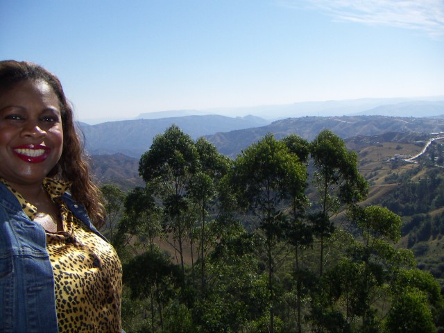 Jackie Sunshine Smith at Valley of 1000 Hills in South Africa.JPG
