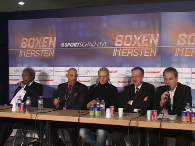 Ali vs Sandell postfight presser Berlin.JPG