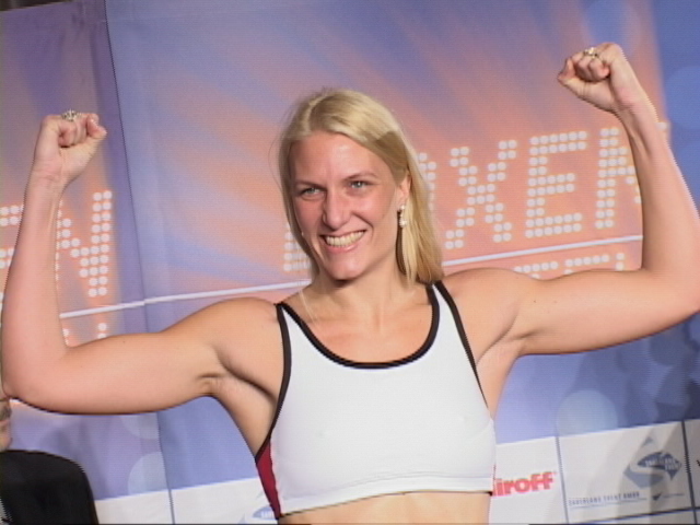 Asa Sandell weighs in at Ali vs Sandell in Berlin.jpG