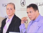Muhammad Ali enjoys time with Berlin media.JPG