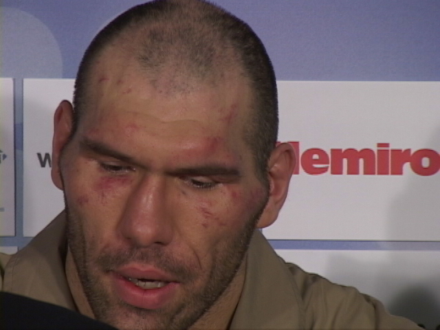 New WBA Champ Nikolai Valuev at Valuev vs Ruiz postfight presser Berlin.jpG