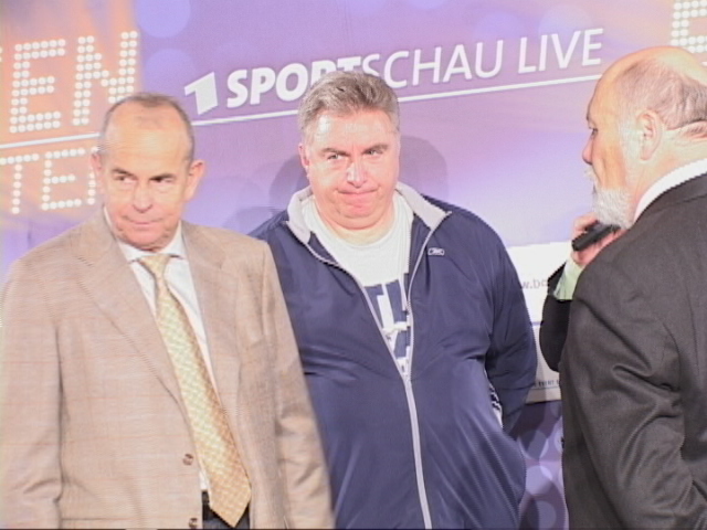 Promoter Wilfried Sauerland and DKP trainer Al Bonanni at weighin in Berlin.jpG